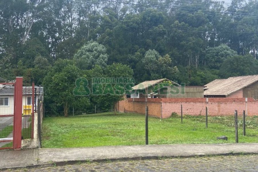 Terreno, no bairro Cidade Nova em Caxias do Sul para Comprar