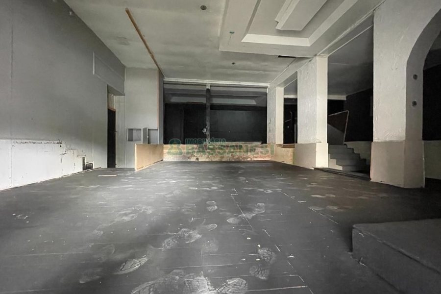 Loja com 180m², no bairro Centro em Caxias do Sul para Alugar