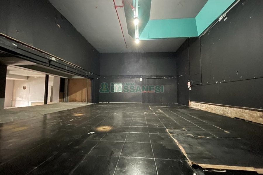 Loja com 180m², no bairro Centro em Caxias do Sul para Alugar