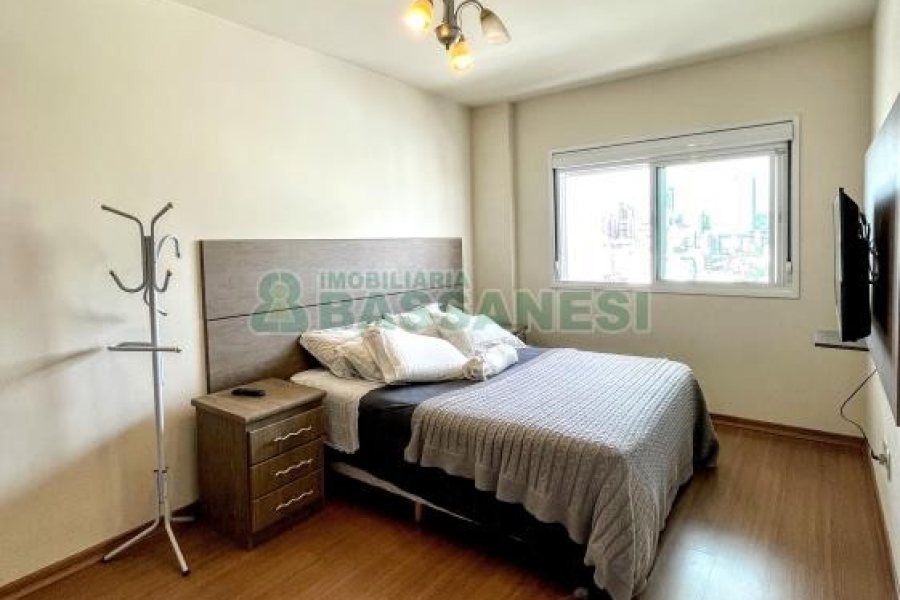 Apto Mobiliado com 83m², 2 dormitórios, 1 vaga, no bairro Pio X em Caxias do Sul para Alugar