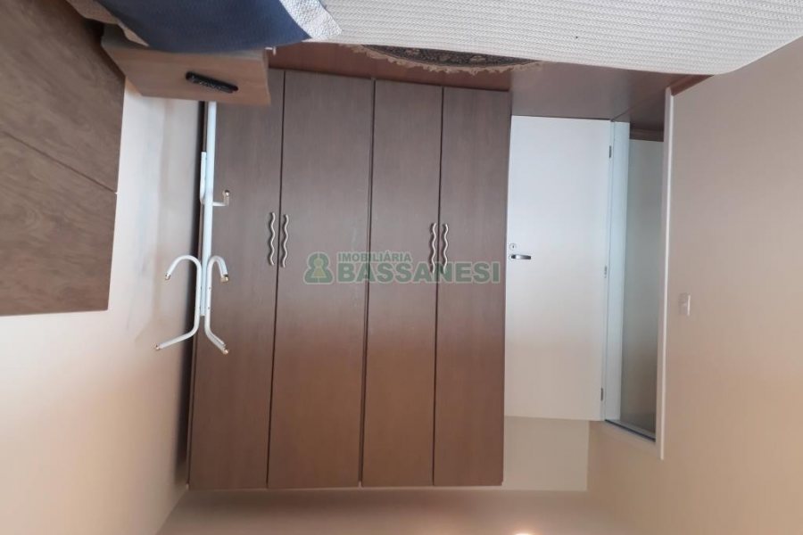 Apto Mobiliado com 83m², 2 dormitórios, 1 vaga, no bairro Pio X em Caxias do Sul para Alugar