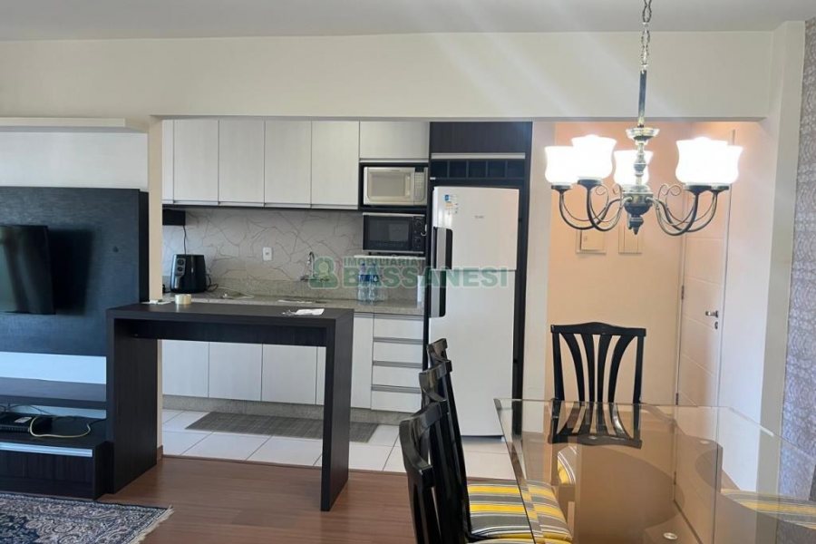 Apto Mobiliado com 83m², 2 dormitórios, 1 vaga, no bairro Pio X em Caxias do Sul para Alugar