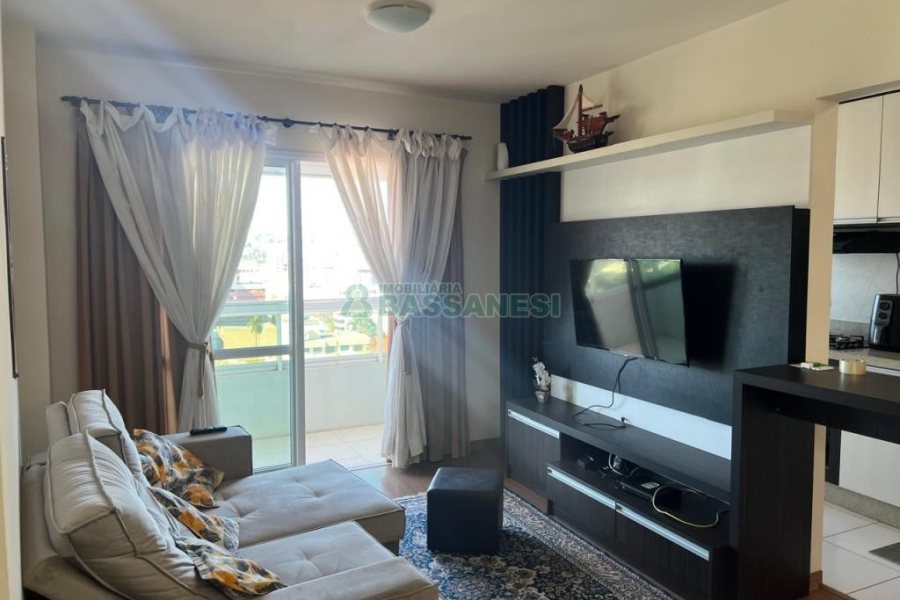 Apto Mobiliado com 83m², 2 dormitórios, 1 vaga, no bairro Pio X em Caxias do Sul para Alugar