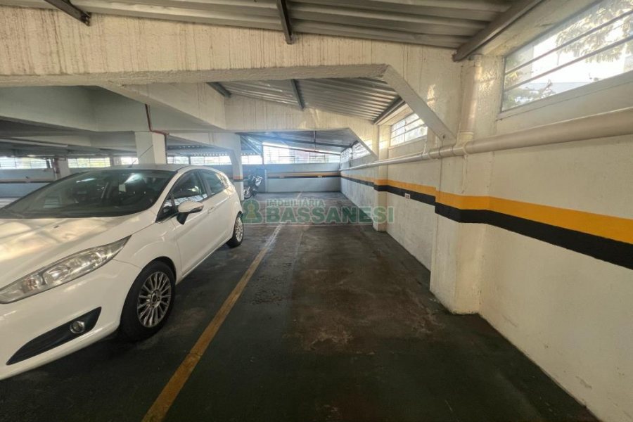 Apto Mobiliado com 113m², 2 dormitórios, 2 vagas, no bairro Vila Horn em Caxias do Sul para Alugar