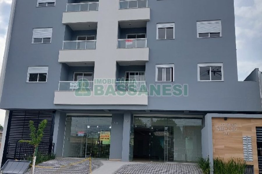 Apartamento com 57m², 2 dormitórios, 1 vaga, no bairro Kayser em Caxias do Sul para Comprar
