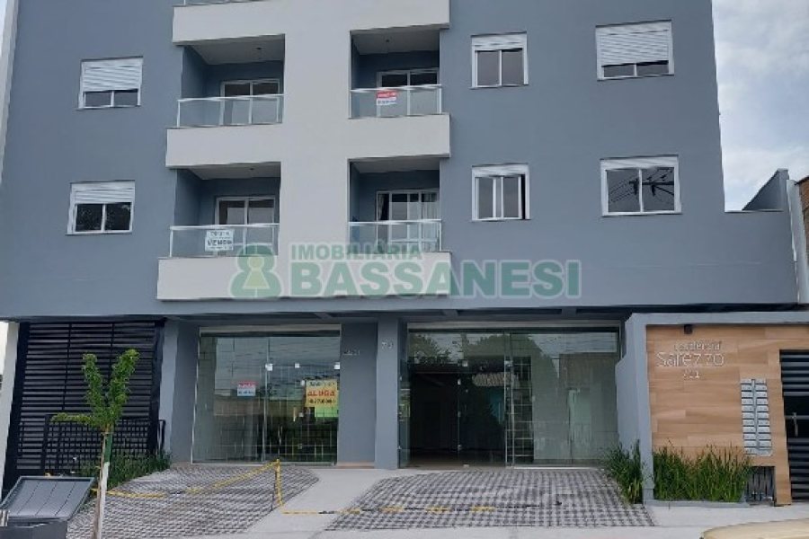 Apartamento com 57m², 2 dormitórios, 1 vaga, no bairro Kayser em Caxias do Sul para Comprar