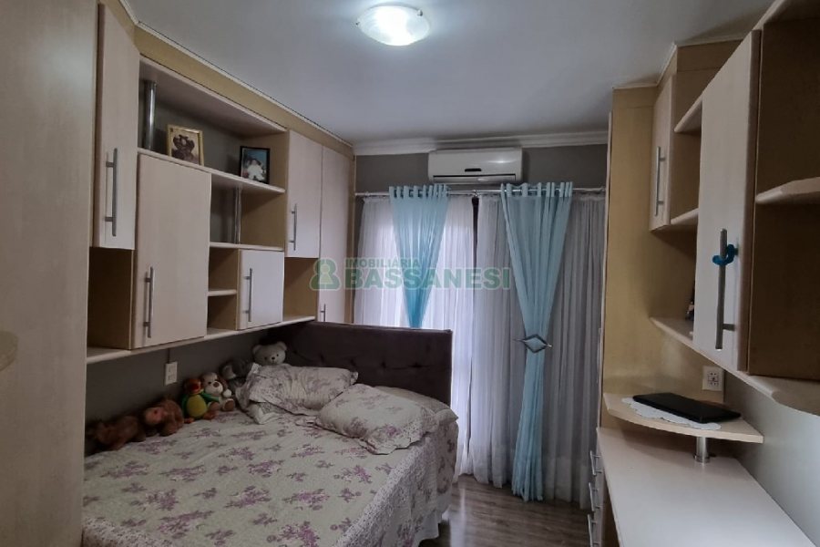 Apartamento com 150m², 3 dormitórios, 2 vagas, no bairro Forqueta em Caxias do Sul para Comprar