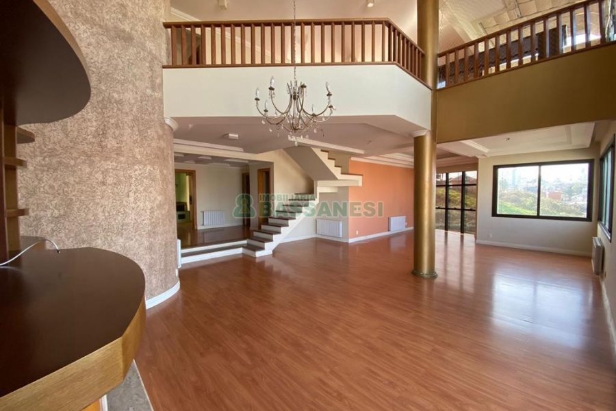 Apto/Cobertura com 463m², 3 dormitórios, 3 vagas, no bairro Jardim América em Caxias do Sul para Comprar