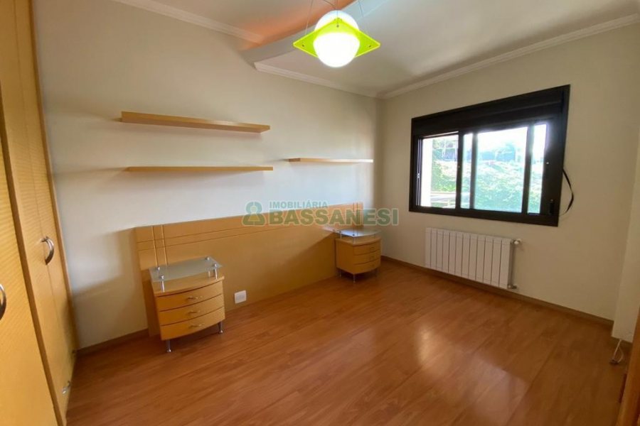Apto/Cobertura com 463m², 3 dormitórios, 3 vagas, no bairro Jardim América em Caxias do Sul para Comprar