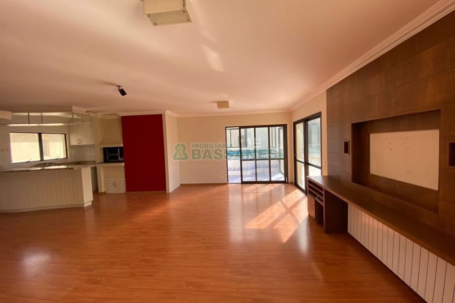 Apto/Cobertura com 463m², 3 dormitórios, 3 vagas, no bairro Jardim América em Caxias do Sul para Comprar