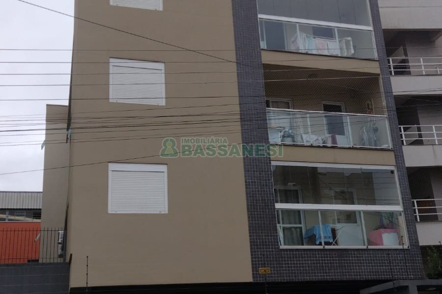 Apartamento com 58m², 2 dormitórios, 1 vaga, no bairro São Luiz em Caxias do Sul para Comprar