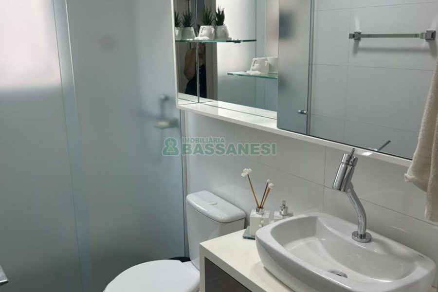 Apartamento com 58m², 2 dormitórios, 1 vaga, no bairro São Luiz em Caxias do Sul para Comprar