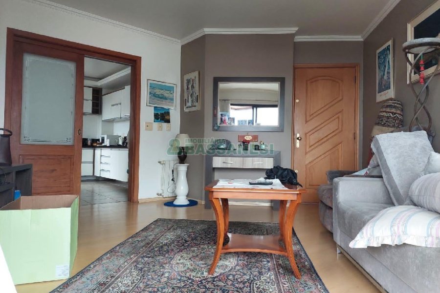 Apartamento com 90m², 2 dormitórios, 1 vaga, no bairro Cristo Redentor em Caxias do Sul para Comprar