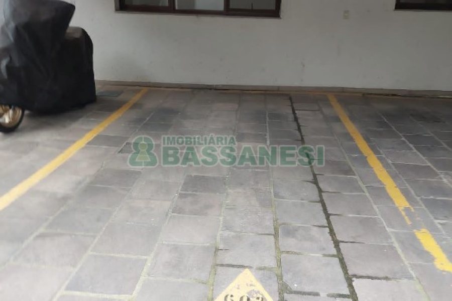 Apartamento com 90m², 2 dormitórios, 1 vaga, no bairro Cristo Redentor em Caxias do Sul para Comprar