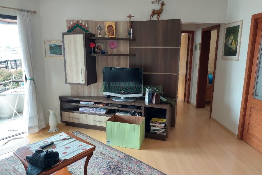 Apartamento com 90m², 2 dormitórios, 1 vaga, no bairro Cristo Redentor em Caxias do Sul para Comprar