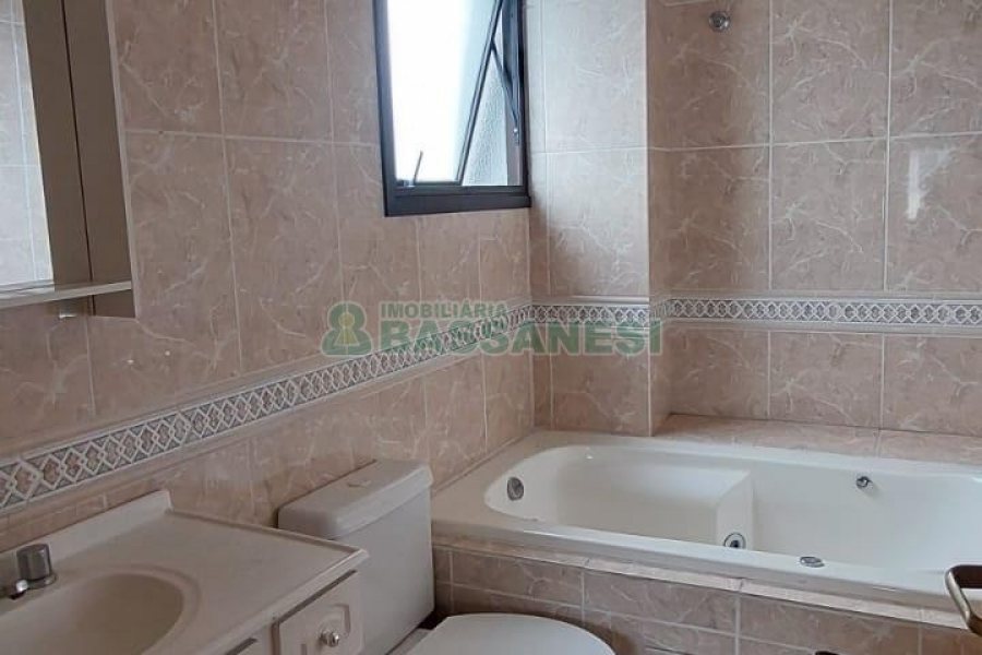 Apartamento com 90m², 2 dormitórios, 1 vaga, no bairro Cristo Redentor em Caxias do Sul para Alugar ou Comprar