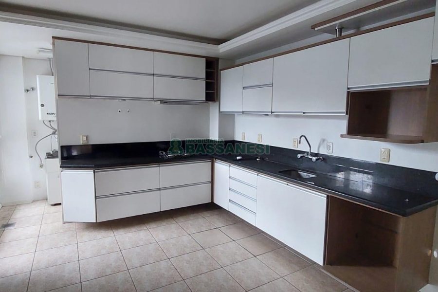 Apartamento com 90m², 2 dormitórios, 1 vaga, no bairro Cristo Redentor em Caxias do Sul para Alugar ou Comprar