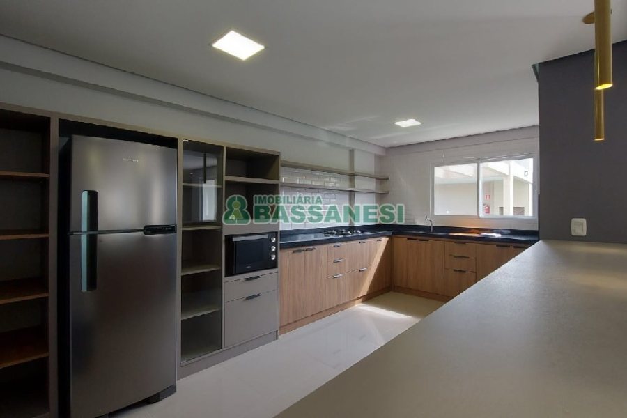 Apartamento com 55m², 2 dormitórios, 1 vaga, no bairro Panazzolo em Caxias do Sul para Comprar