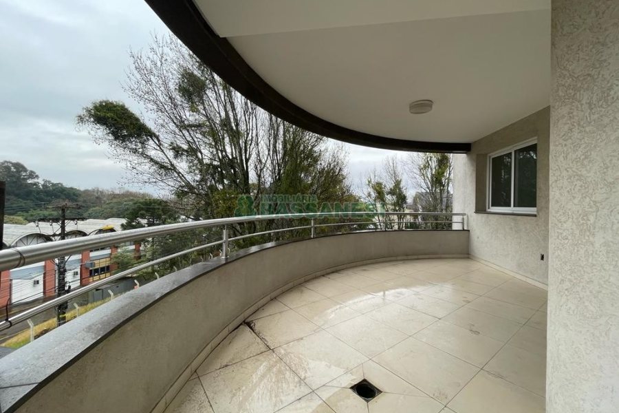 Apartamento com 376m², 3 dormitórios, 4 vagas, no bairro Jardim América em Caxias do Sul para Comprar