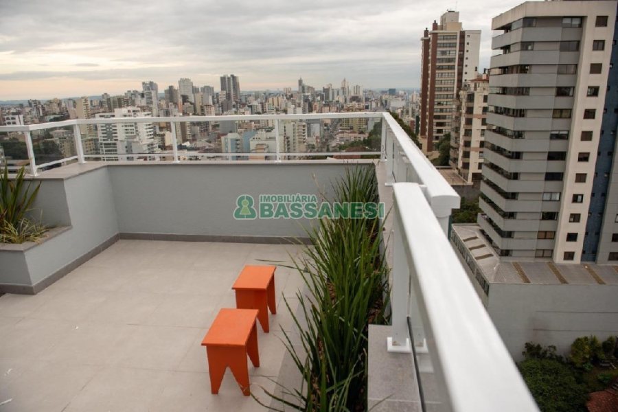 Apto Mobiliado com 40m², 1 dormitório, 1 vaga, no bairro Lourdes em Caxias do Sul para Comprar