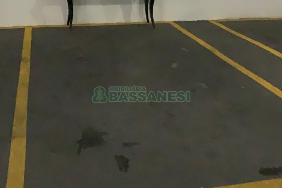 Sala com 55m², 1 vaga, no bairro São Pelegrino em Caxias do Sul para Comprar