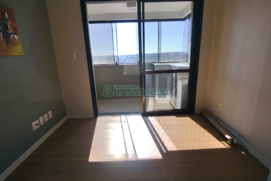 Apto Mobiliado com 70m², 2 dormitórios, 1 vaga, no bairro Villagio Iguatemi em Caxias do Sul para Alugar