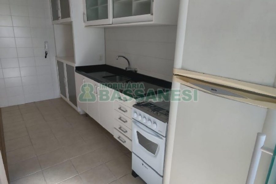 Apto Mobiliado com 70m², 2 dormitórios, 1 vaga, no bairro Villagio Iguatemi em Caxias do Sul para Alugar