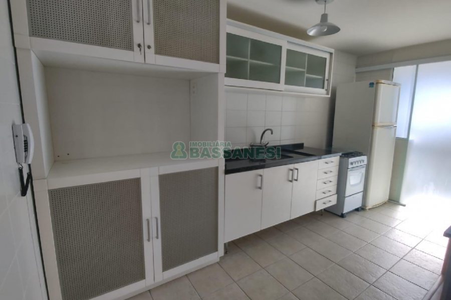 Apto Mobiliado com 70m², 2 dormitórios, 1 vaga, no bairro Villagio Iguatemi em Caxias do Sul para Alugar