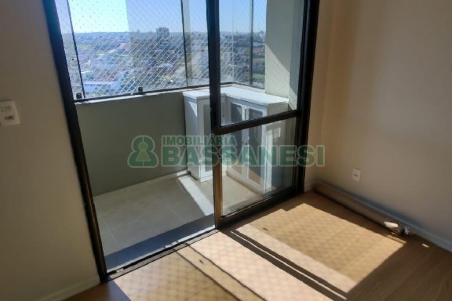 Apto Mobiliado com 70m², 2 dormitórios, 1 vaga, no bairro Villagio Iguatemi em Caxias do Sul para Alugar