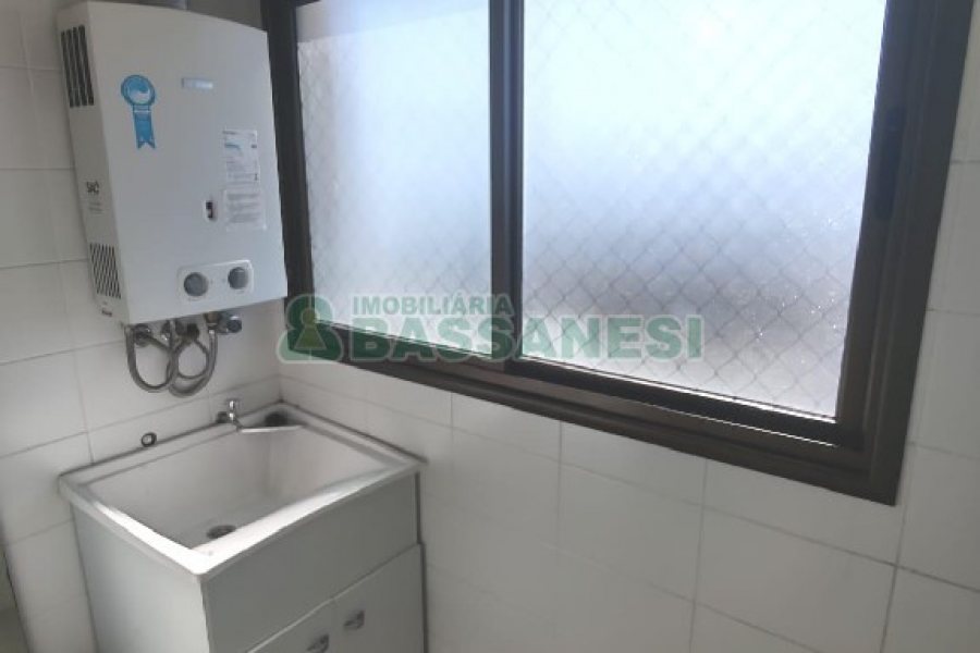 Apto Mobiliado com 70m², 2 dormitórios, 1 vaga, no bairro Villagio Iguatemi em Caxias do Sul para Alugar