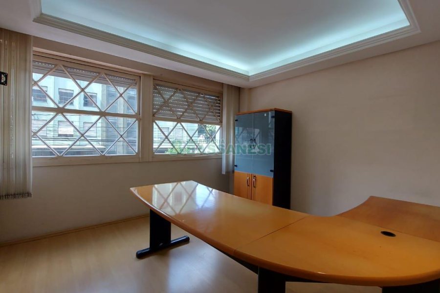 Loja com 780m², no bairro Centro em Caxias do Sul para Alugar ou Comprar