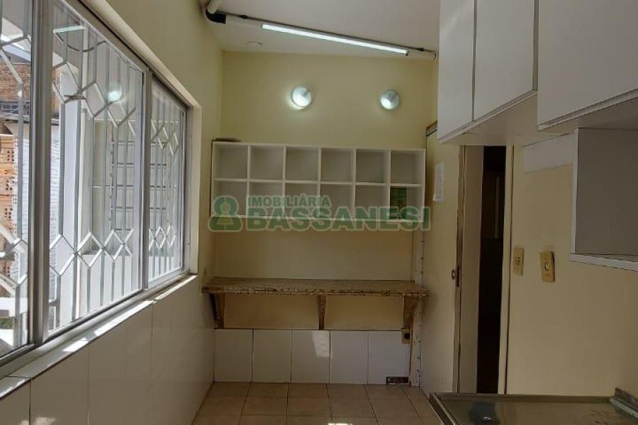 Loja com 780m², no bairro Centro em Caxias do Sul para Alugar ou Comprar