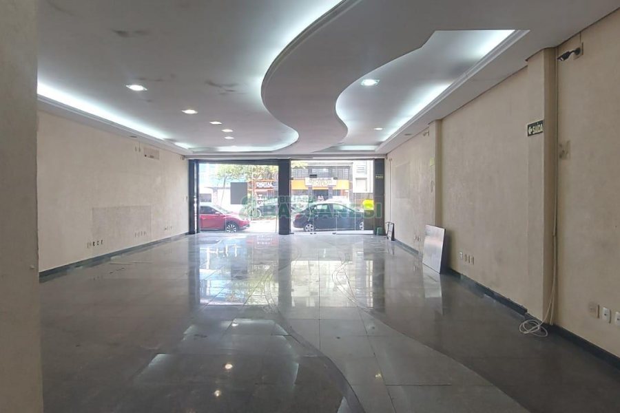 Loja com 780m², no bairro Centro em Caxias do Sul para Alugar ou Comprar