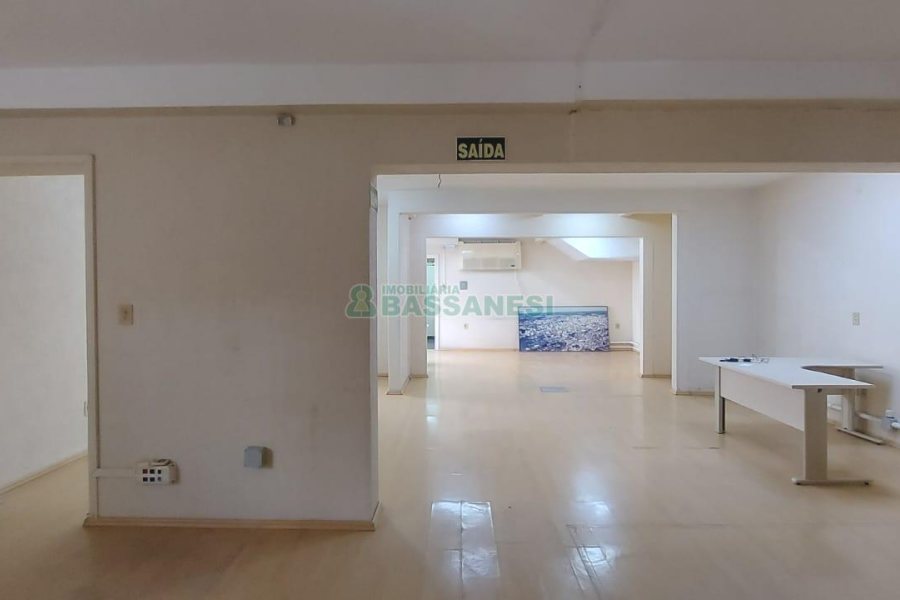Loja com 780m², no bairro Centro em Caxias do Sul para Alugar ou Comprar