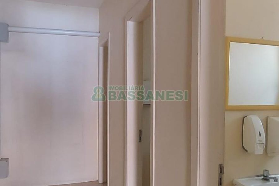 Loja com 780m², no bairro Centro em Caxias do Sul para Alugar ou Comprar