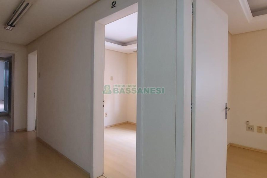 Loja com 780m², no bairro Centro em Caxias do Sul para Alugar ou Comprar