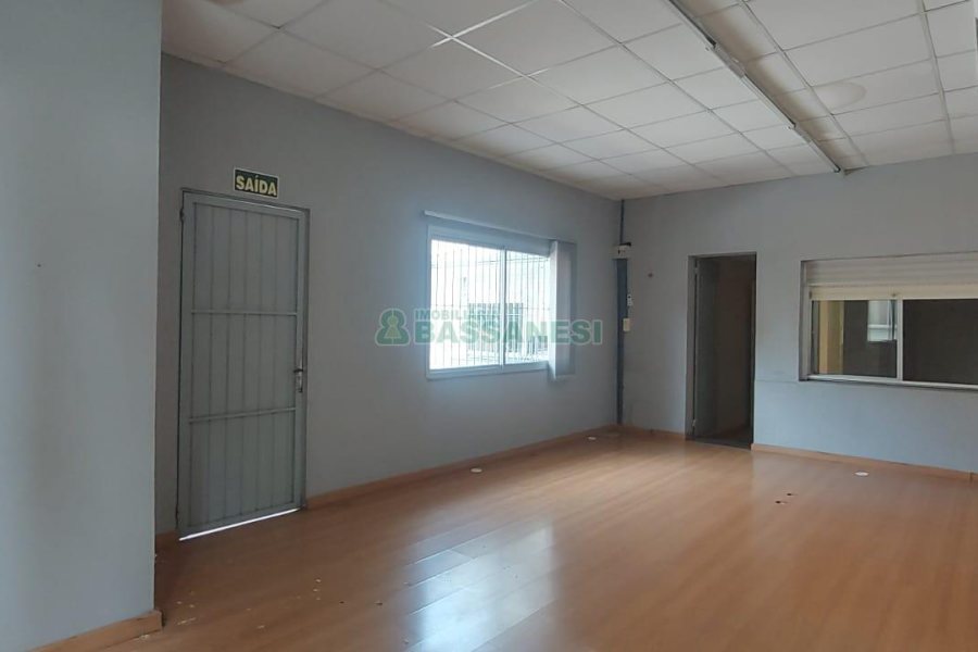 Loja com 780m², no bairro Centro em Caxias do Sul para Alugar ou Comprar