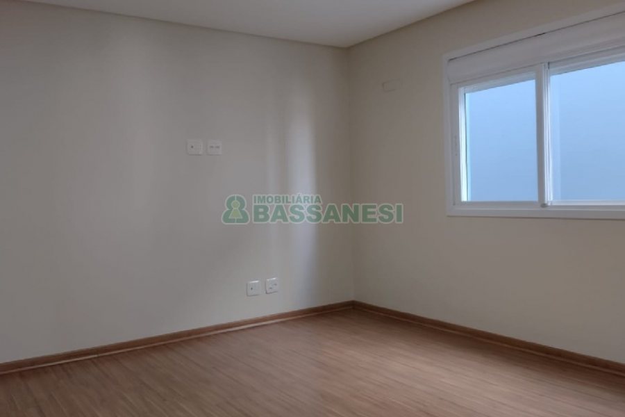 Apartamento com 103m², 2 dormitórios, 1 vaga, no bairro Esplanada em Caxias do Sul para Comprar