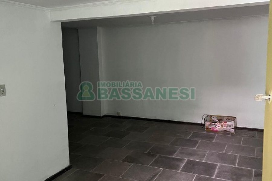 Loja com 60m², no bairro Centro em Caxias do Sul para Alugar