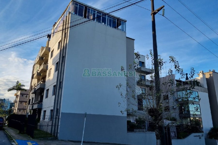 Apto/Cobertura com 191m², 4 dormitórios, 2 vagas, no bairro Lourdes em Caxias do Sul para Alugar ou Comprar