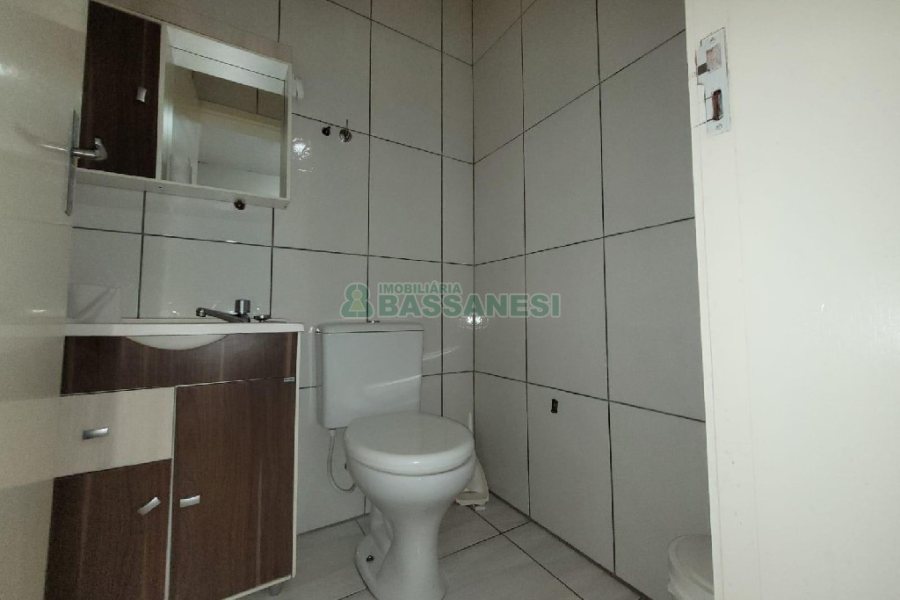 Casa Comercial com 160m², no bairro Santa Catarina em Caxias do Sul para Alugar