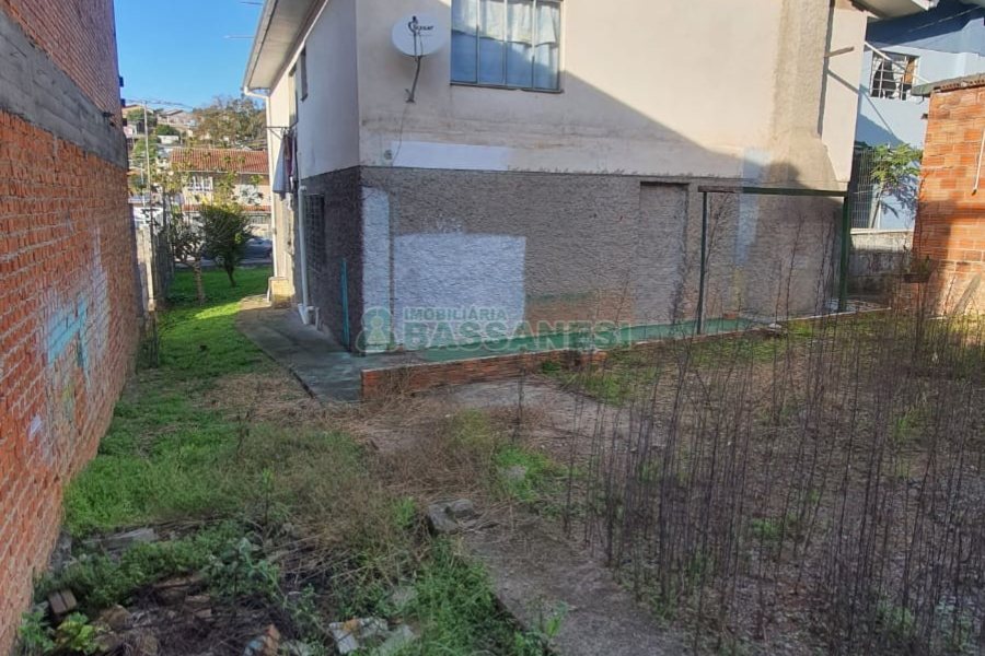 Casa com 128m², 3 dormitórios, 3 vagas, no bairro Desvio Rizzo em Caxias do Sul para Comprar