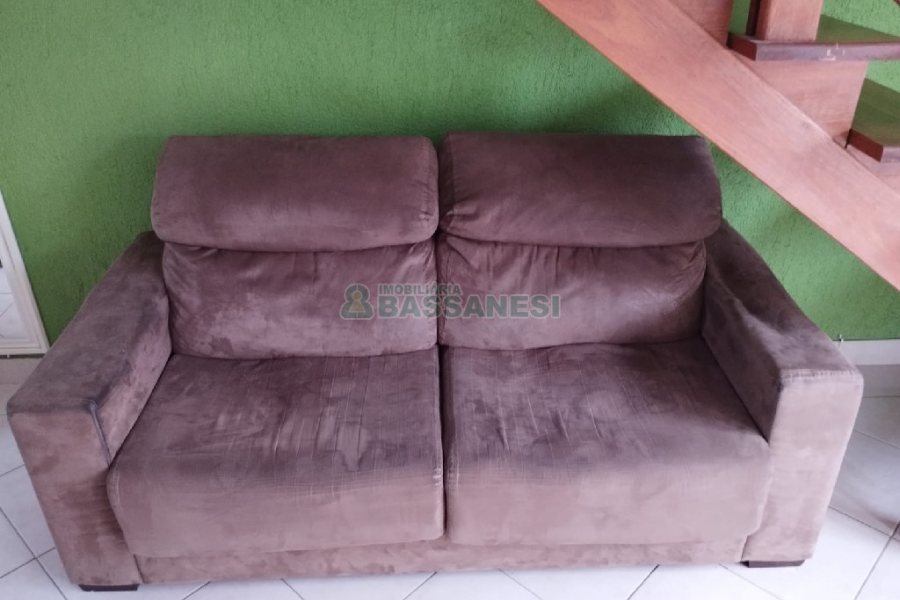 Casa com 77m², 2 dormitórios, 1 vaga, no bairro Salgado Filho em Caxias do Sul para Comprar