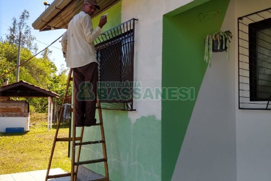 Casa, 3 dormitórios, 1 vaga, no bairro Vila Cristina em Caxias do Sul para Comprar