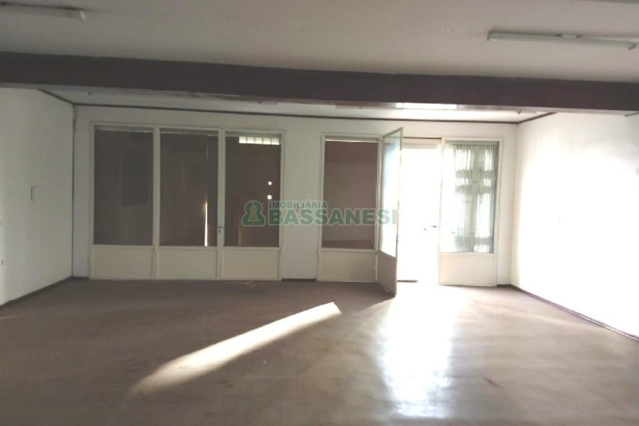 Loja com 90m², no bairro Santa Catarina em Caxias do Sul para Alugar