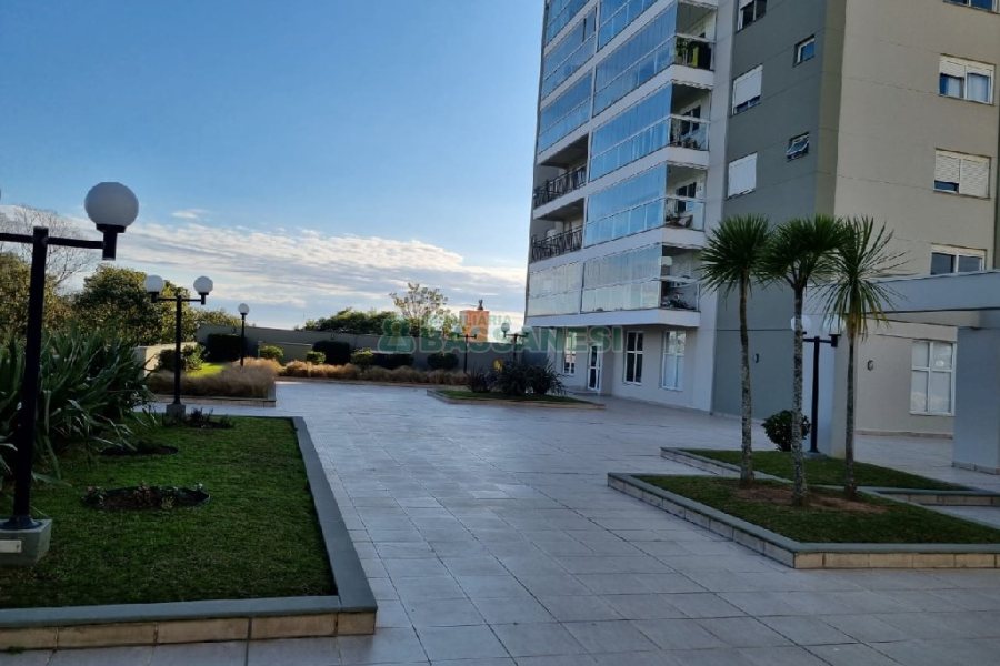 Apartamento com 114m², 3 dormitórios, 2 vagas, no bairro Universitário em Caxias do Sul para Comprar