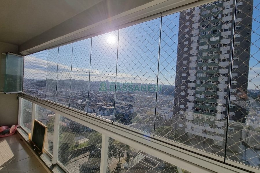 Apartamento com 114m², 3 dormitórios, 2 vagas, no bairro Universitário em Caxias do Sul para Comprar