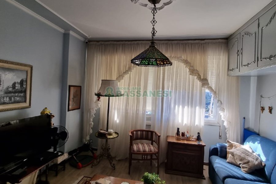 Apartamento com 227m², 3 dormitórios, 1 vaga, no bairro Centro em Caxias do Sul para Comprar