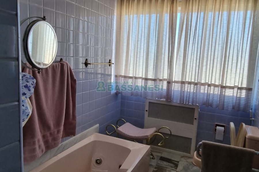 Apartamento com 227m², 3 dormitórios, 1 vaga, no bairro Centro em Caxias do Sul para Comprar