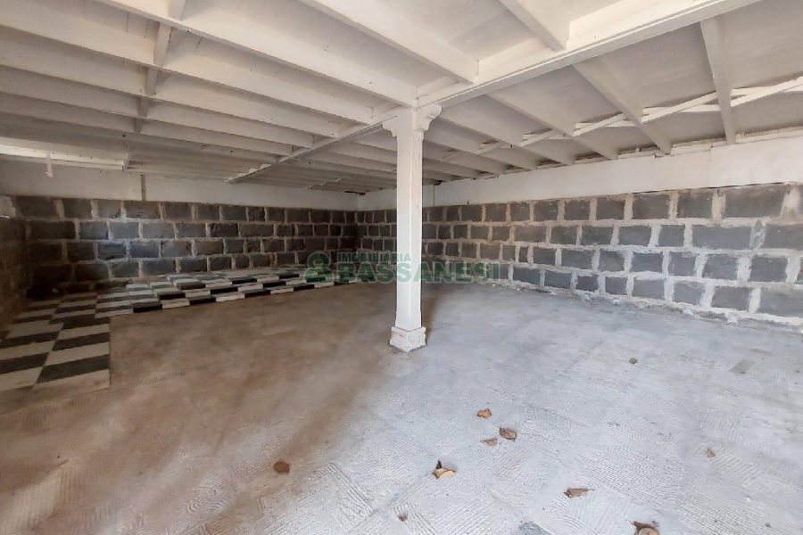 Casa com 120m², 3 dormitórios, 4 vagas, no bairro São Pelegrino em Caxias do Sul para Alugar